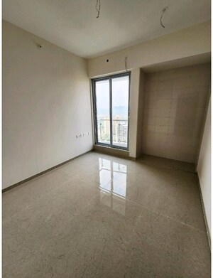 Room in 2 BHK Apartment at Rosa Manhattan, Ghodbunder Road – for Sale