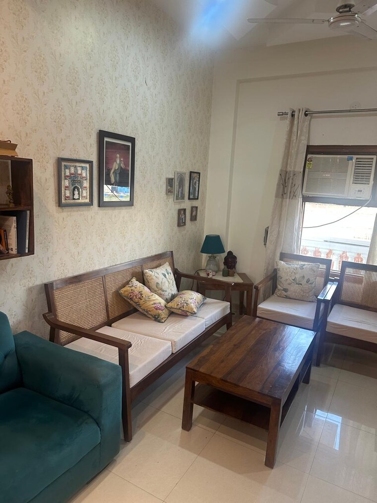 Living Room, vip road 1 Bedroom 900 Sq.Ft. Apartment In Vip Road Zirakpur 9295739