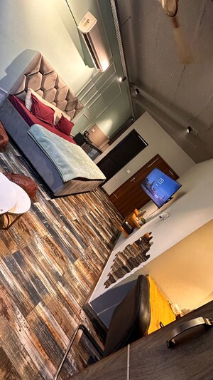 Room in 1 BHK Apartment at Vip Road – for Rent