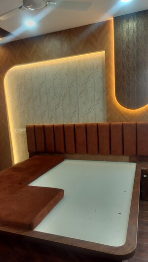 Furnished Amenities in 3 BHK Apartment at Banjara Hills – for Rent