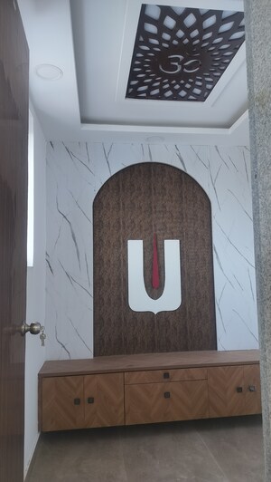 Furnished Amenities in 3 BHK Apartment at Banjara Hills – for Rent