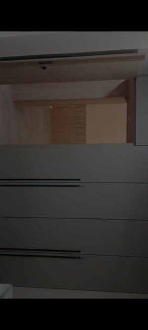 Furnished Amenities in 1 BHK Apartment at Gwens Apartment, Santacruz East – for Rent