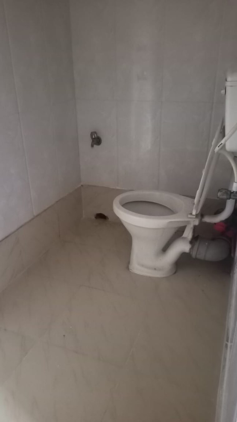 Bathroom, sunshine-enclave-new-town 3 Bedroom 1230 Sq.Ft. Apartment In New Town Kolkata 9295790