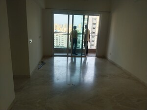 Room in 2 BHK Apartment at K Raheja Vihar, Powai – for Sale