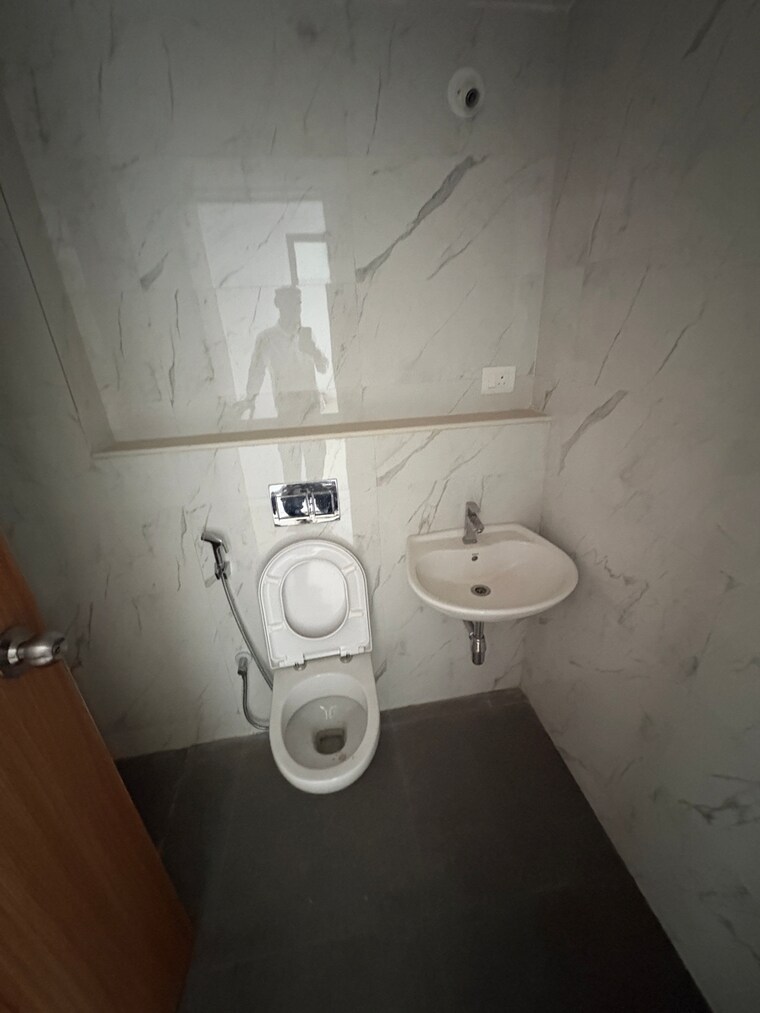 Bathroom, lodha-codename-premier 2 Bedroom 656 Sq.Ft. Apartment In Mangaon Thane 9295804