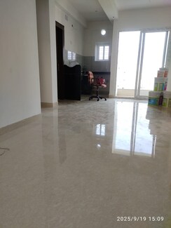 2 BHK + Servant Room Apartment For Sale in Hitech Rajarhat