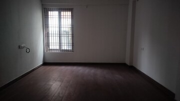 Room in 3 BHK Apartment at Banjara Hills – for Sale