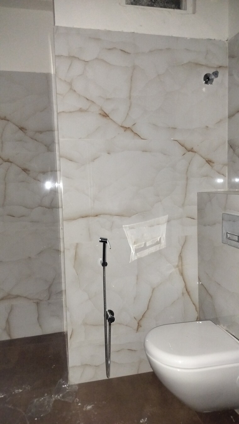 Bathroom, banjara hills 3 Bedroom 2350 Sq.Ft. Apartment In Banjara Hills Hyderabad 9295801