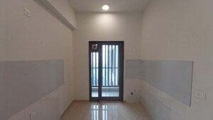 Room in 3 BHK Apartment at Mahalaxmi – for Rent