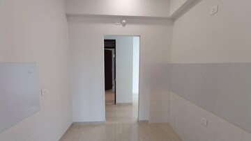 Room in 3 BHK Apartment at Mahalaxmi – for Rent
