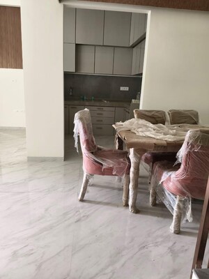 Parking in 3 BHK Apartment at Lower Parel – for Rent