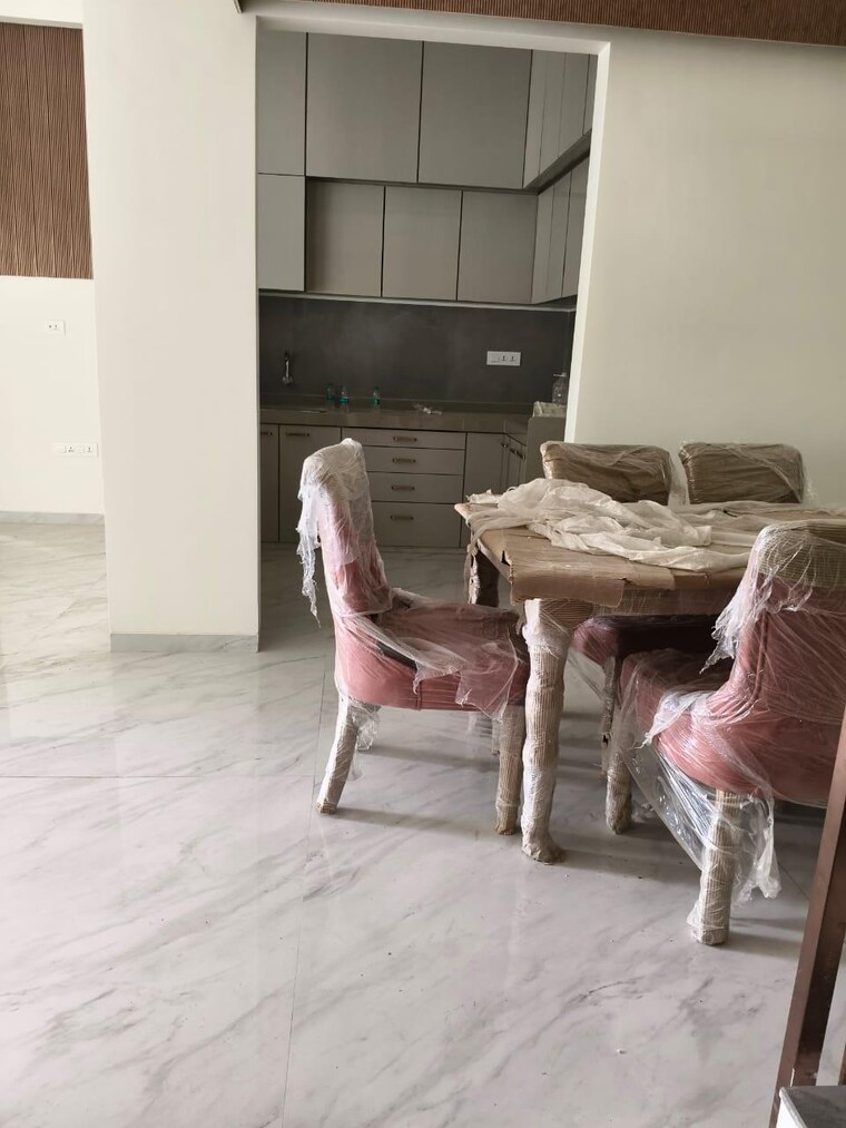  Parking, lower parel 3 Bedroom 1670 Sq.Ft. Apartment In Lower Parel Mumbai 9295820