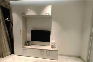 Furnished Amenities in 2 BHK Apartment at Runwal Zenith, Balkum Pada – for Rent