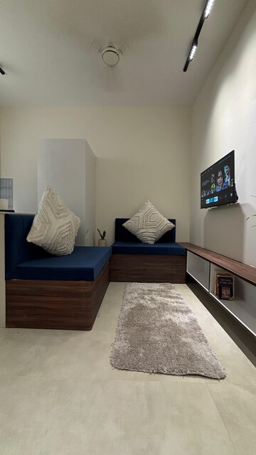 Living Room in 1 RK Builder Floor at Sector 56 – for Rent