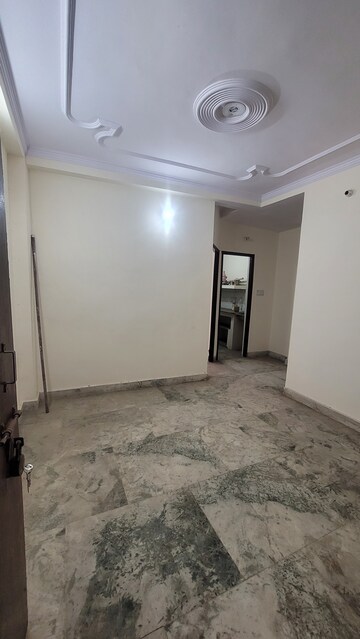 Living Room in 1 BHK Builder Floor at Dilshad Colony – for Sale