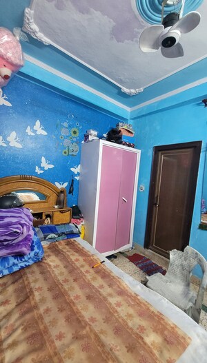 Master Bedroom in 2 BHK Builder Floor at Dilshad Colony – for Sale