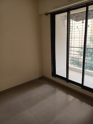Room in 1 BHK Apartment at CIDCO Scheme Kharghar, Sector 40 Kharghar – for Sale