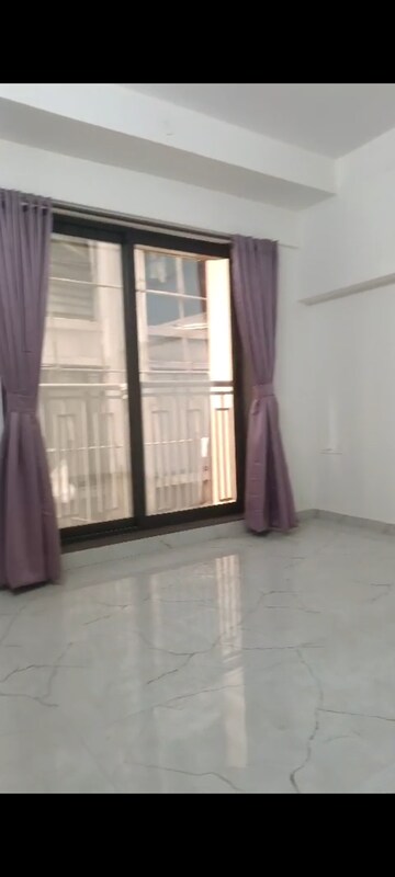 Room in 2 BHK Apartment at Sayba Orchid, Kurla East – for Rent