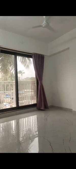 Room in 2 BHK Apartment at Sayba Orchid, Kurla East – for Rent