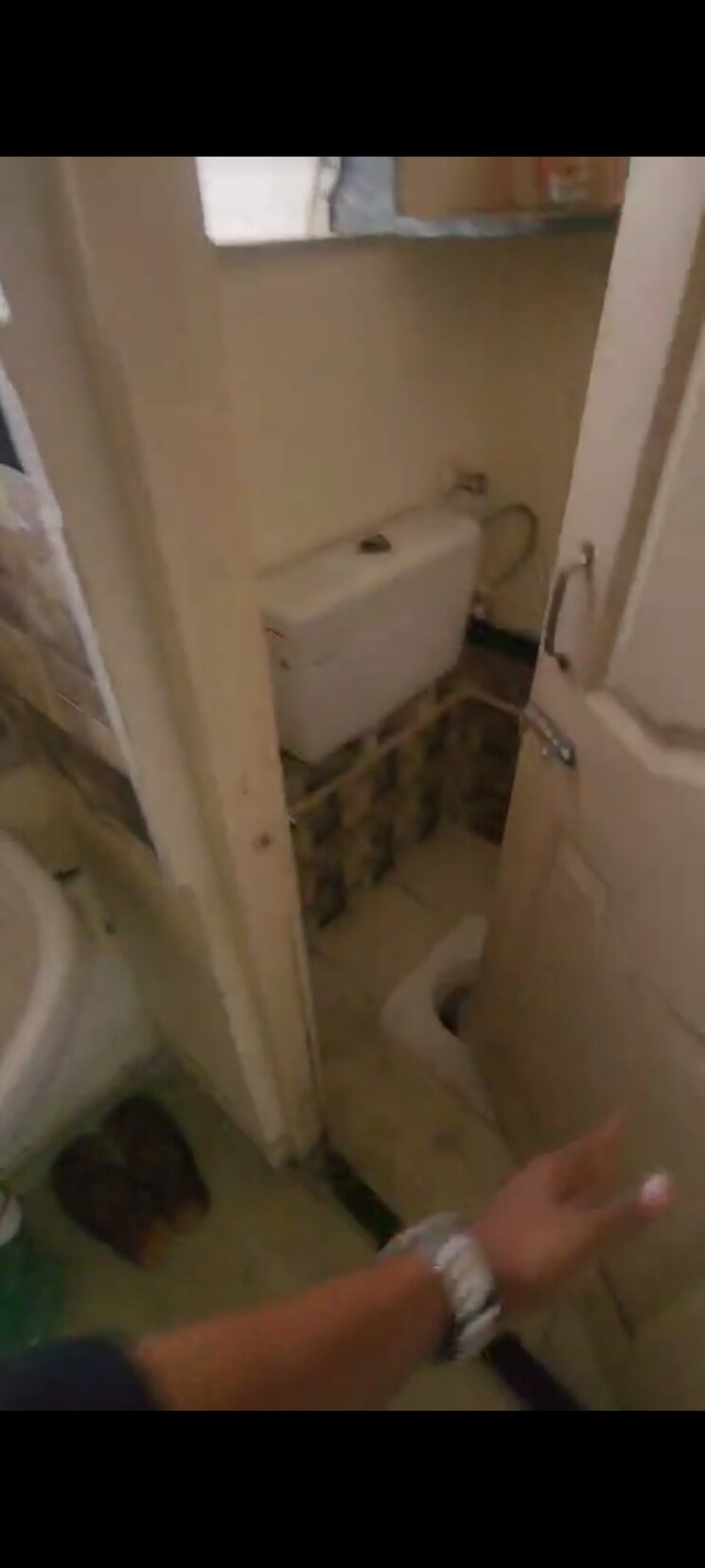 Bathroom, wadala 1 Bedroom 250 Sq.Ft. Apartment In Wadala Mumbai 9295891