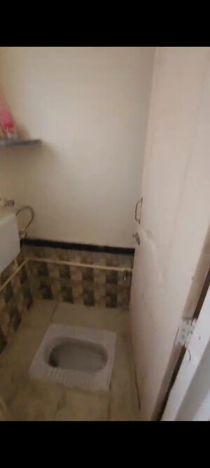 Bathroom in 1 BHK Apartment at Wadala – for Rent