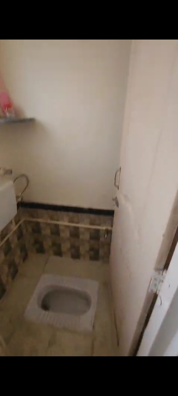 Bathroom, wadala 1 Bedroom 250 Sq.Ft. Apartment In Wadala Mumbai 9295891