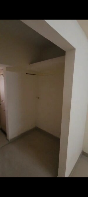 Room in 1 BHK Apartment at Wadala – for Rent