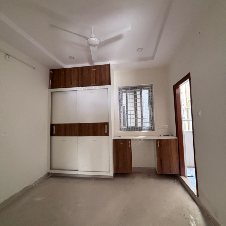 Room, ssr-residency-kondapur 1 Bedroom 750 Sq.Ft. Apartment In Sriram Nagar Hyderabad 9295903