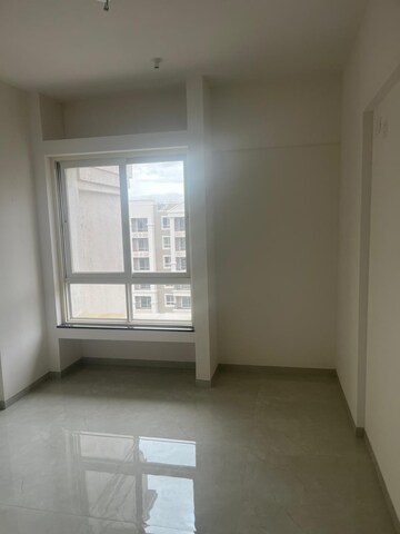Room in 3 BHK Apartment at Nyati Era, Dhanori – for Rent