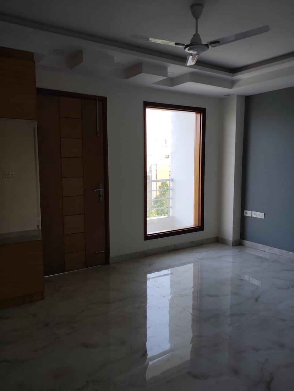 6+ BHK Independent House For Sale in Shalimar Bagh Housing 