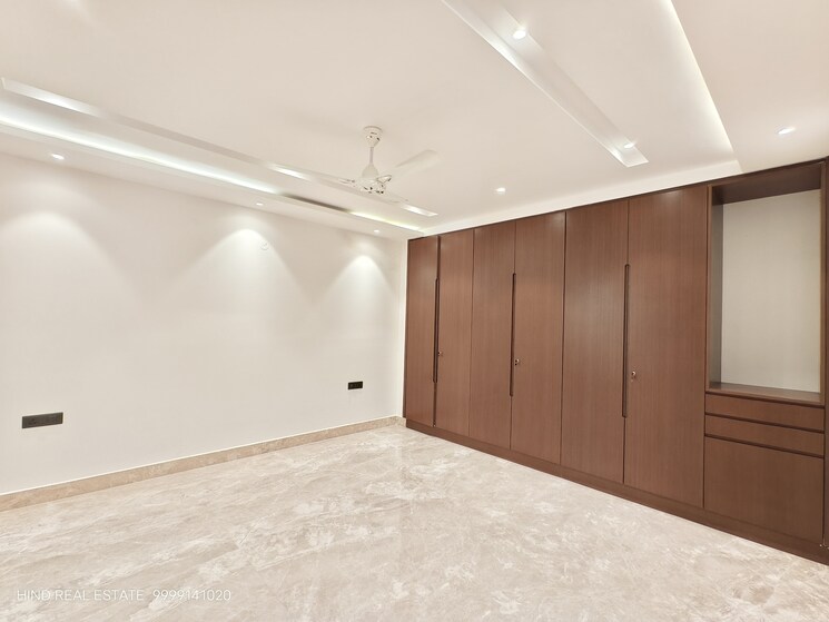 Room, vasant kunj 4 Bedroom 2750 Sq.Ft. Builder Floor In Vasant Kunj Delhi 9295926