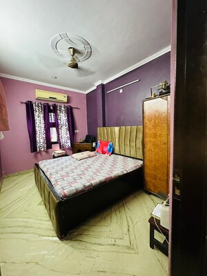 Bedroom in 4 BHK Builder Floor at Pitampura – for Sale
