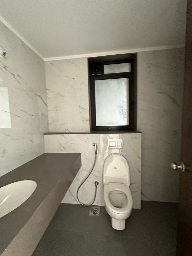 Bathroom, lodha-palava-serenity-a 5 Bedroom 2500 Sq.Ft. Penthouse In Taloja Bypass Road Thane 9295942