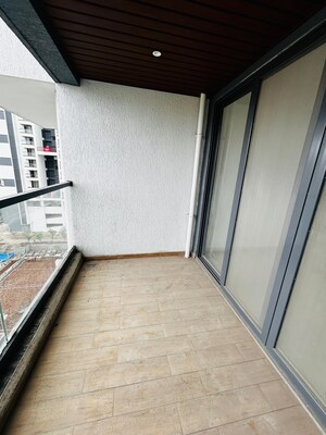 Room in 2 BHK Apartment at Majestique Signature Towers, Balewadi – for Rent