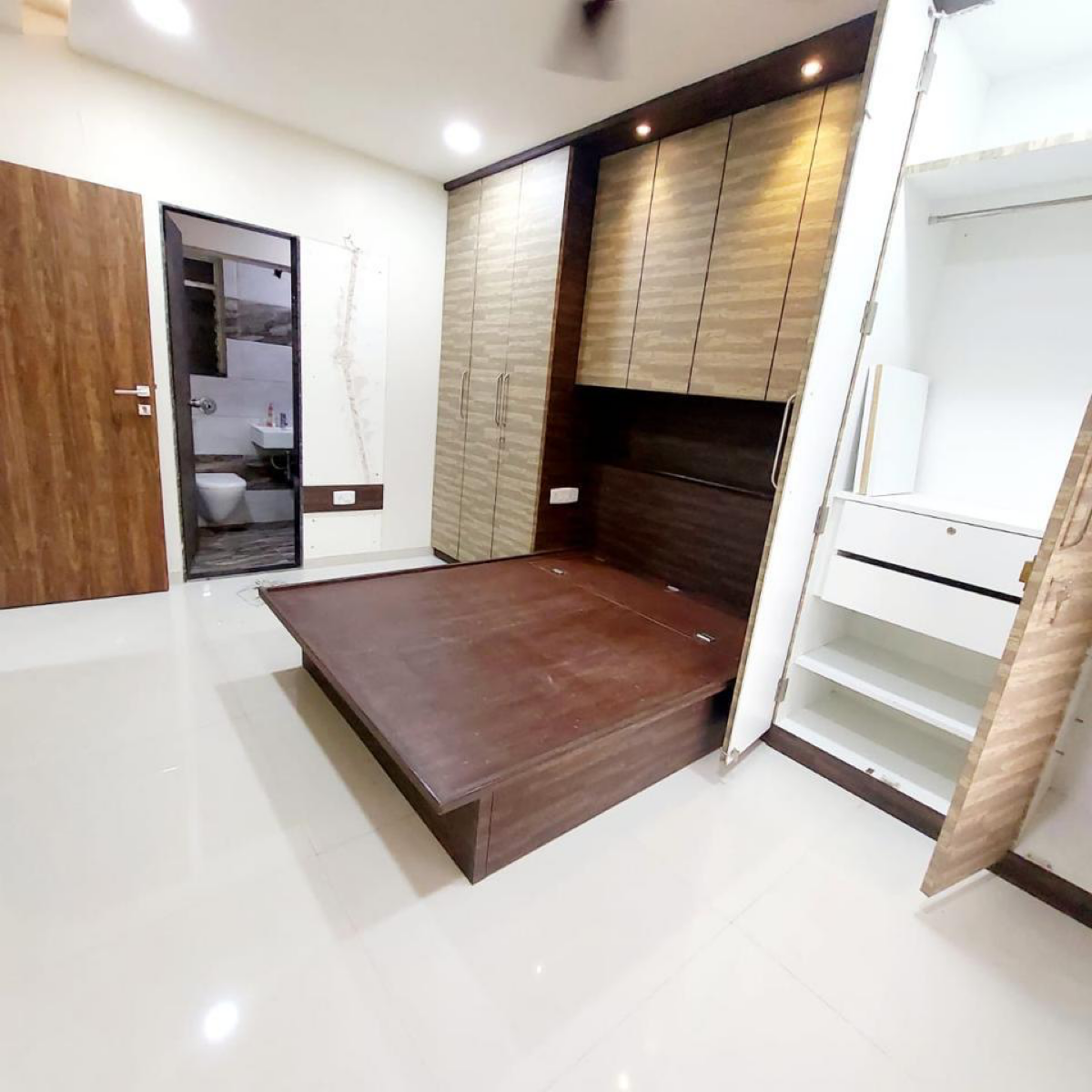 2 BHK + Pooja Room 668 Sq.Ft. Apartment in Kaveri Tower Andheri West