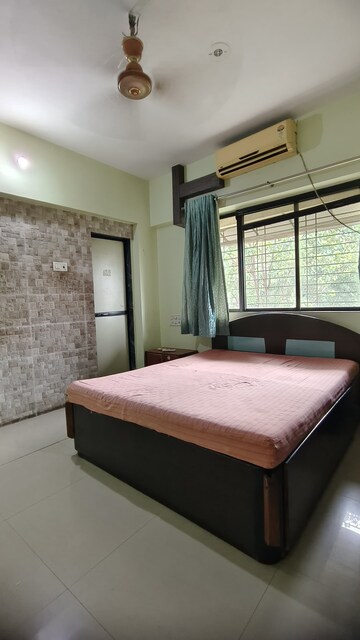 Bedroom in 2 BHK Apartment at Sanghvi Valley, Kalwa – for Rent