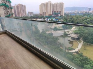 Swimming Pool in 4 BHK Apartment at Kalpataru Immensa, Kolshet Road – for Sale