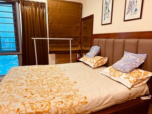 Bedroom in 5 BHK Apartment at Imperial Heights Goregaon West, Goregaon West – for Rent