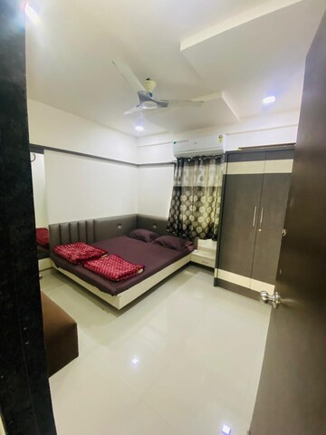 Room in 3 BHK Apartment at Besa Pipla rd – for Rent