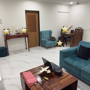 2 BHK Apartment For Rent in Landmark Building Bandra West, Carter Road