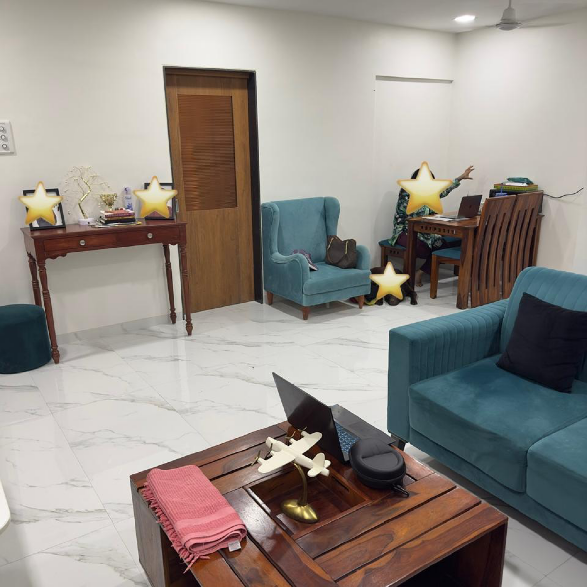 2 BHK + Pooja Room Apartment For Rent in Landmark Building Bandra West