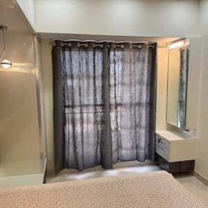 Bedroom in 2 BHK Apartment at PR Hira, Khar West – for Rent