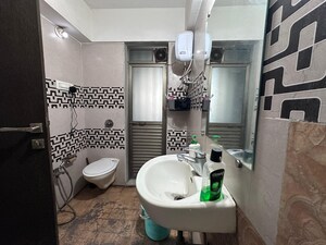 Bathroom in 4 BHK Apartment at S D The Imperial Edge, Tardeo – for Sale