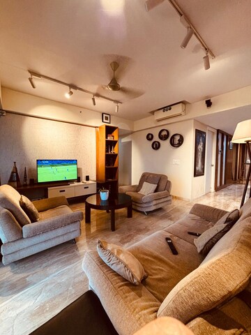 Living Room in 3.5 BHK Apartment at Imperial Heights Goregaon West, Goregaon West – for Rent