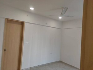 Room in 2 BHK Apartment at Rama Metro Life Maxima Residences, Tathawade – for Rent