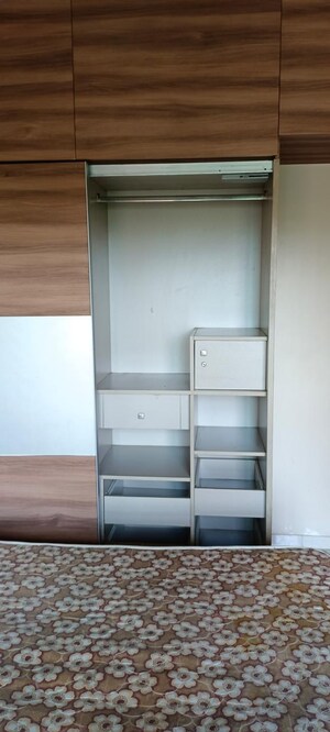 Furnished Amenities in 2 BHK Apartment at Kabra Aurum, Goregaon West – for Rent