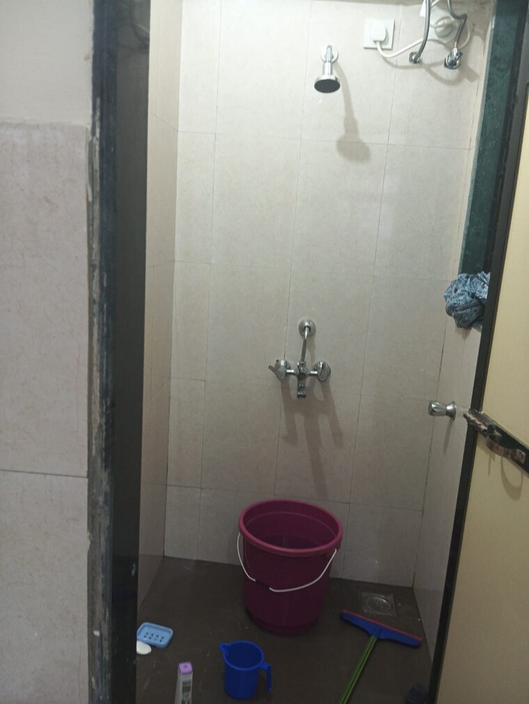 Bathroom, goregaon west 1 Bedroom 482 Sq.Ft. Apartment In Goregaon West Mumbai 9296046