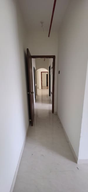 Furnished Amenities in 3 BHK Apartment at Goregaon West – for Rent