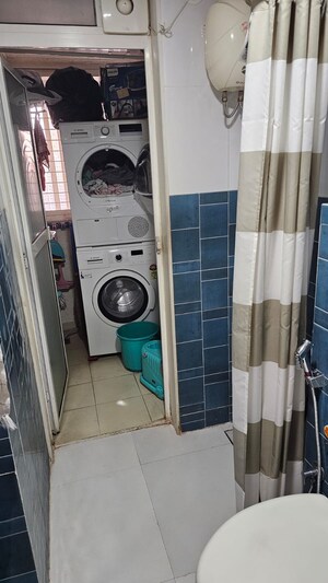  2 BHK Apartment at Lodha Amara, Kolshet Road – for Rent