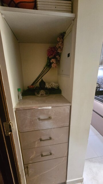 Furnished Amenities in 2 BHK Apartment at Lodha Amara, Kolshet Road – for Rent